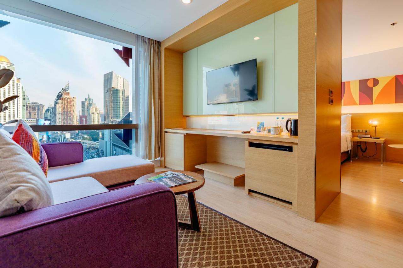 VELA Dhi GLOW Pratunam