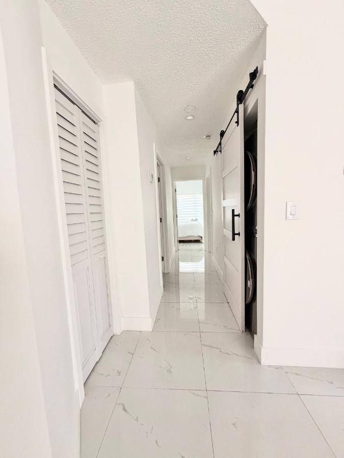 Beautiful House Near Marlins Stadium - 4