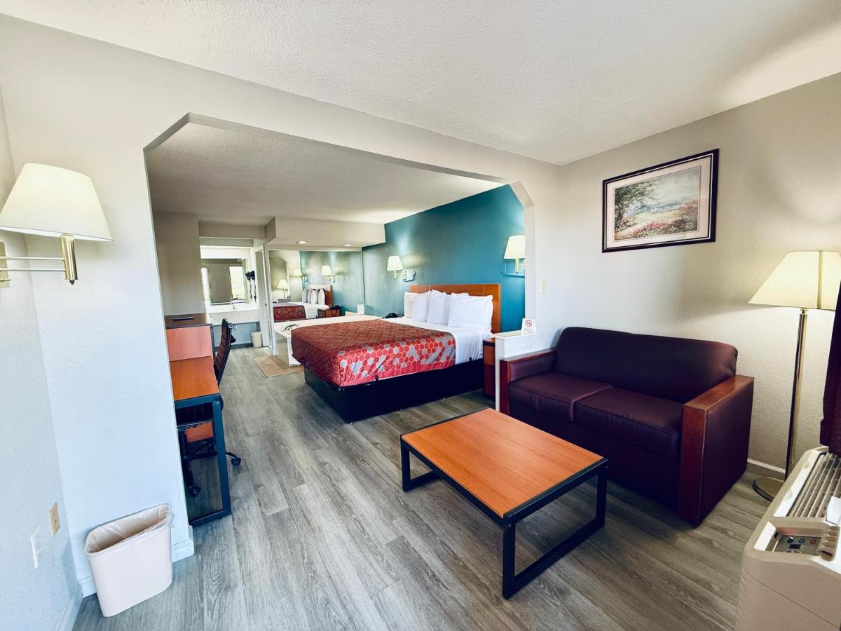 Residence Suites of Selma — photo 6