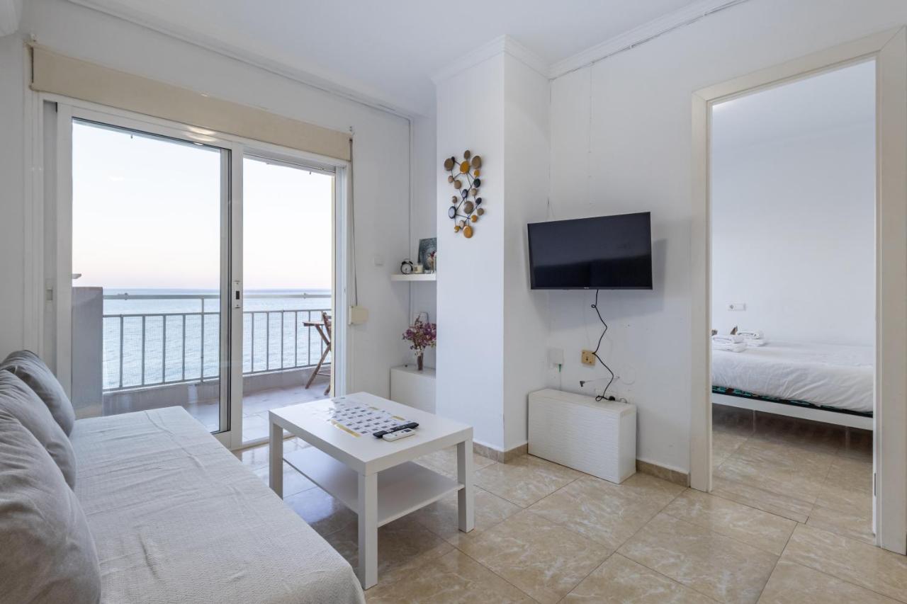 AA Guest - Sky Center BeachFront Sea Views Eco Apartment