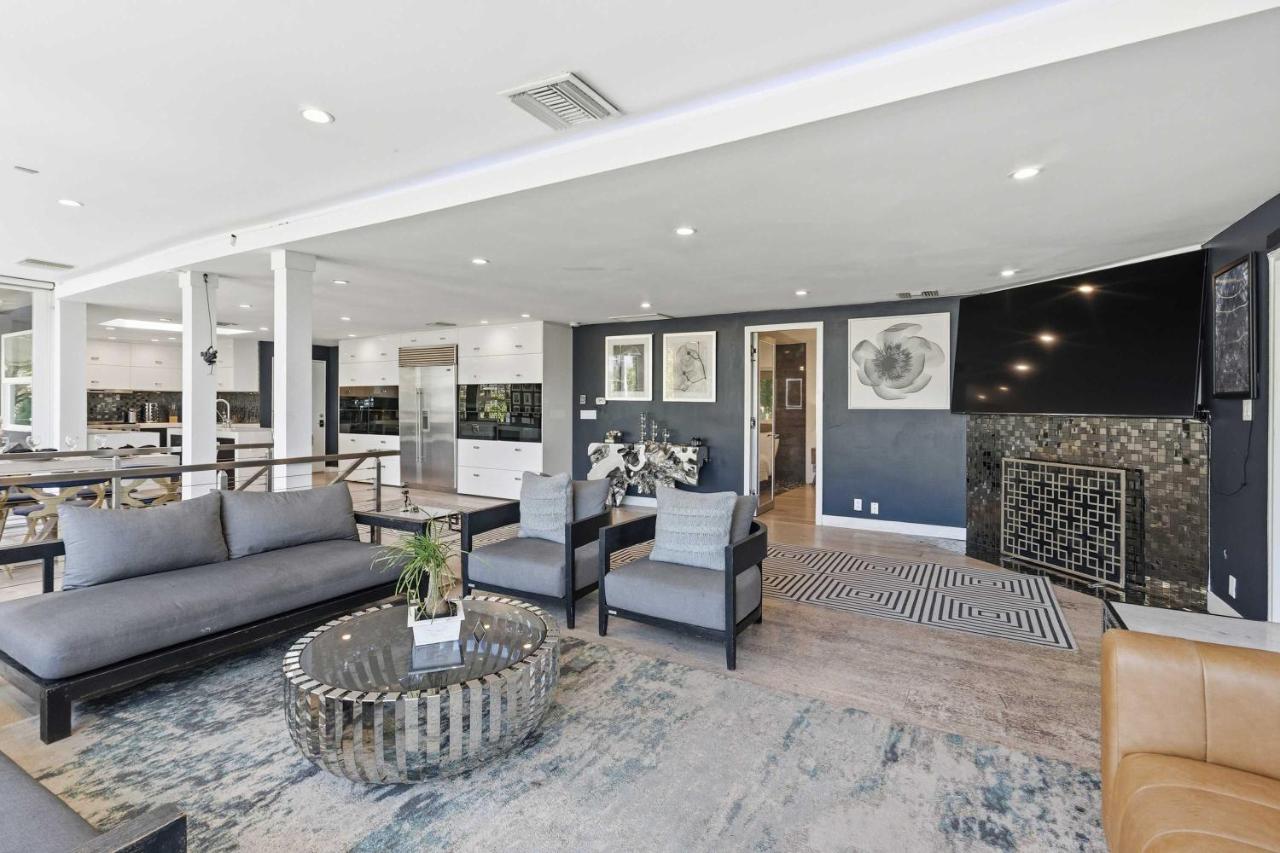 Sunset Hillside Retreat by Colby & Conrad - 3