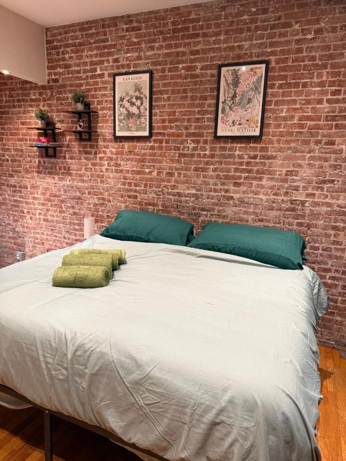 Times Square Studio - 2