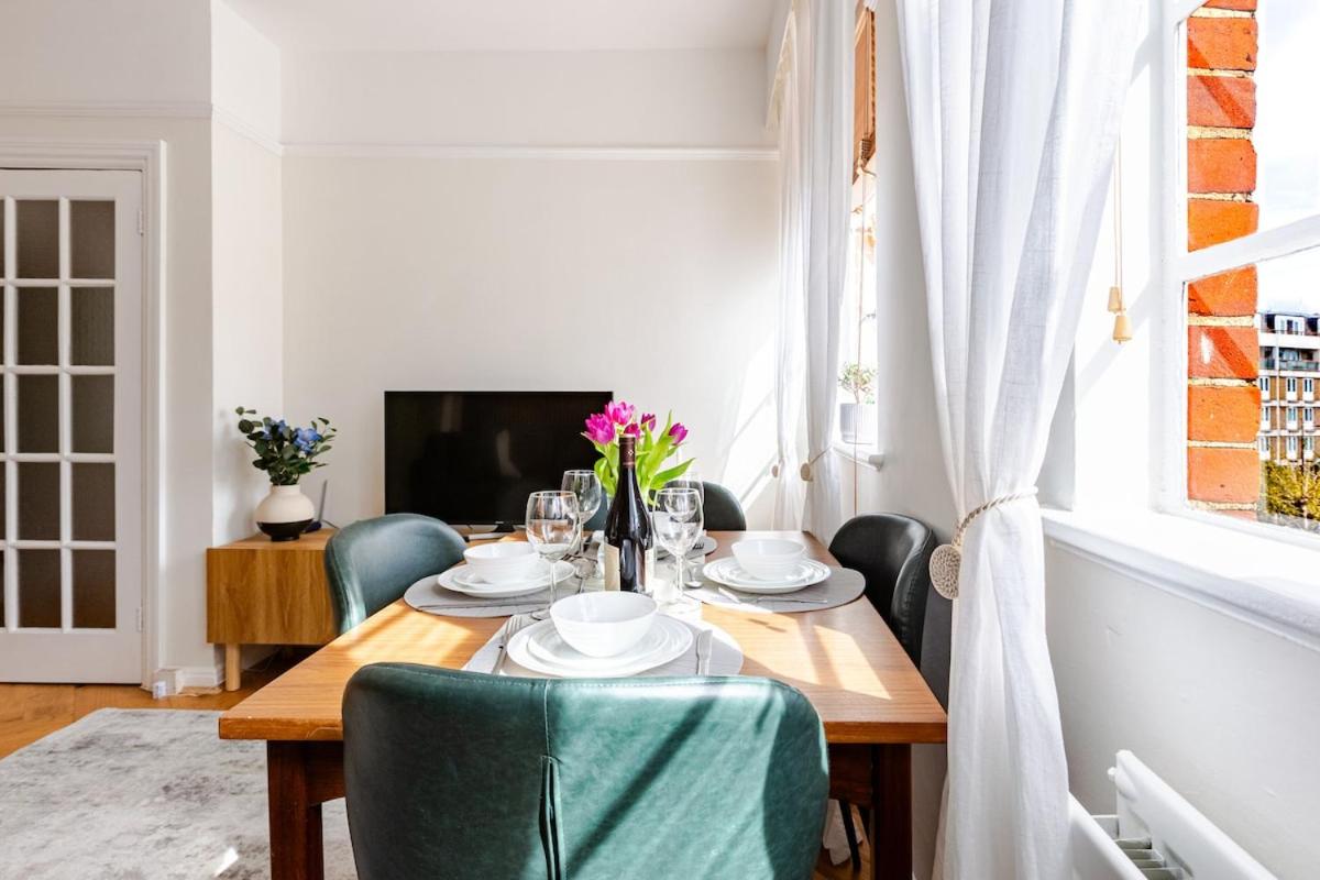 Stylish Flat by Paddington & Hyde Park - 5