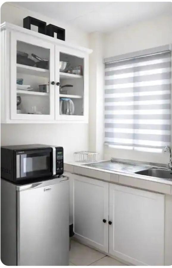 PINK POUI Spaces Vacation Rentals - 5