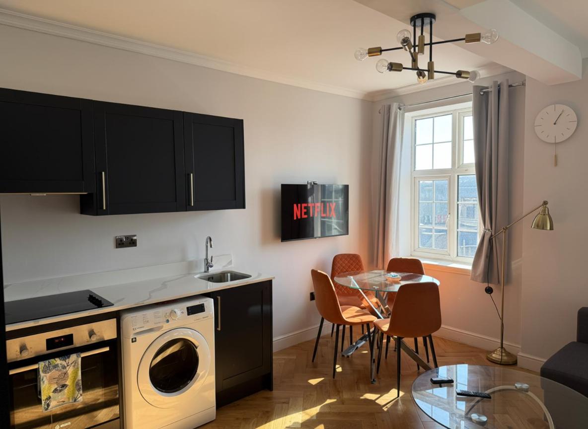 Stylish Central London Apartment near Paddington & Hyde Park - Sleeps 6 - 4