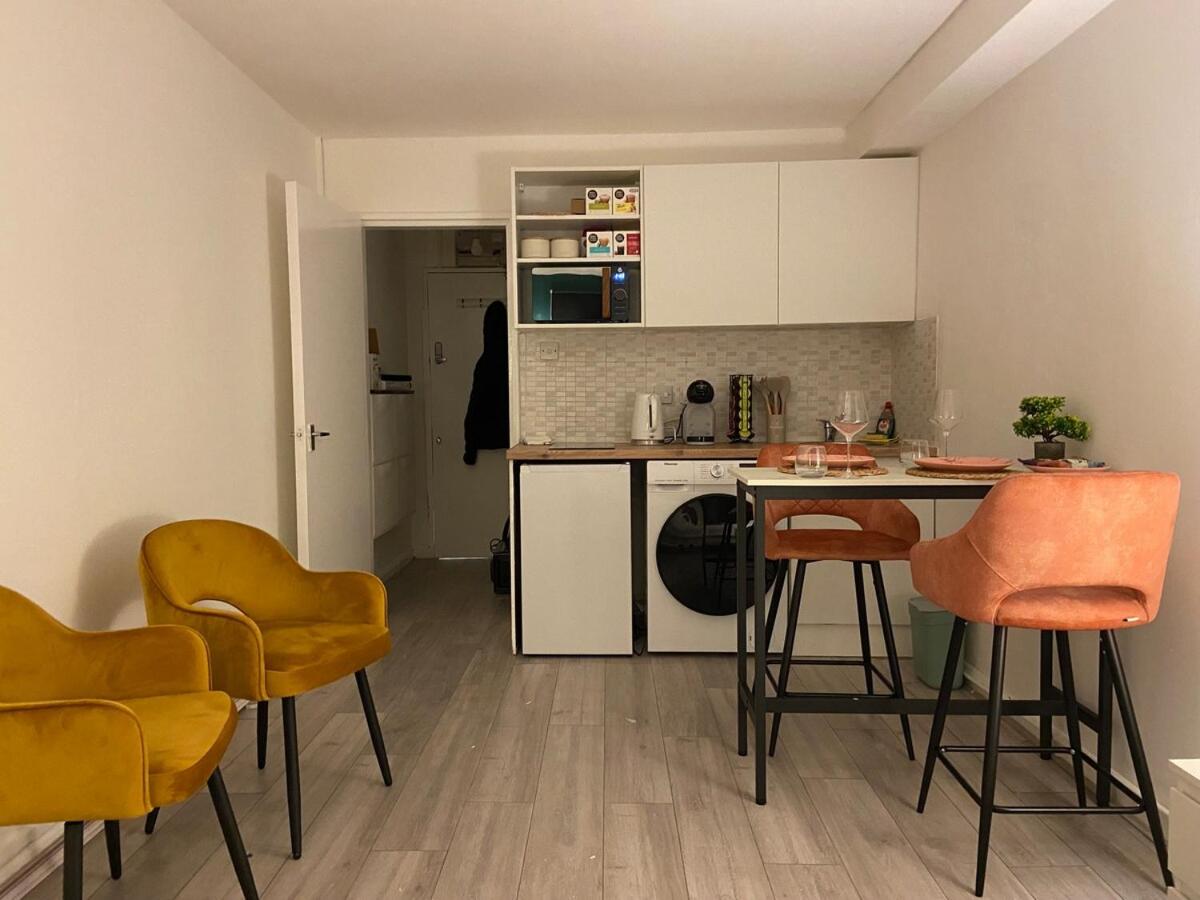 Bright and Compact Studio in the heart of London - 4