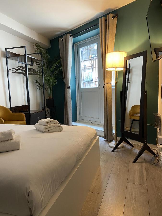 Bright and Compact Studio in the heart of London - 3