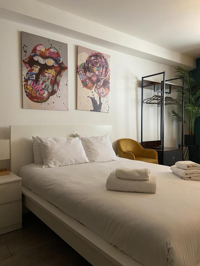 Bright and Compact Studio in the heart of London