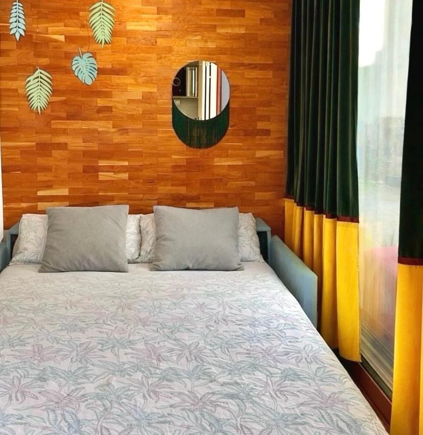 Designer Tiny House with Wraparound Sun Terrace & Garden Lounge - 3