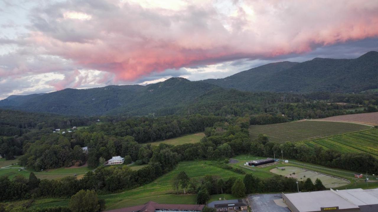Mountain Valley Inn Dillard — photo 10