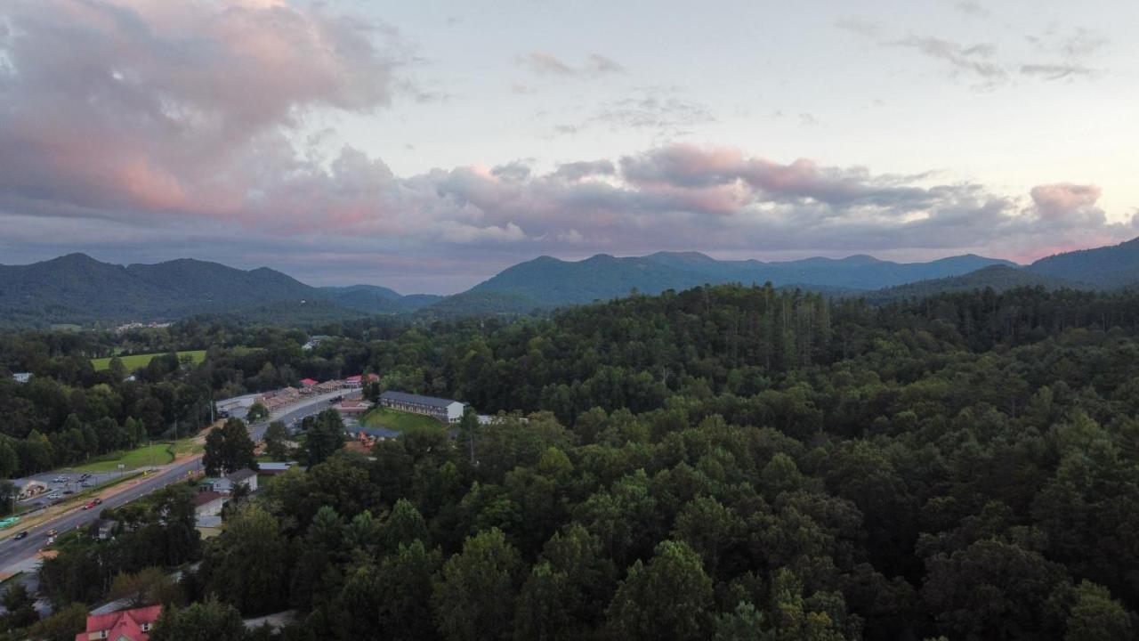 Mountain Valley Inn Dillard — photo 11