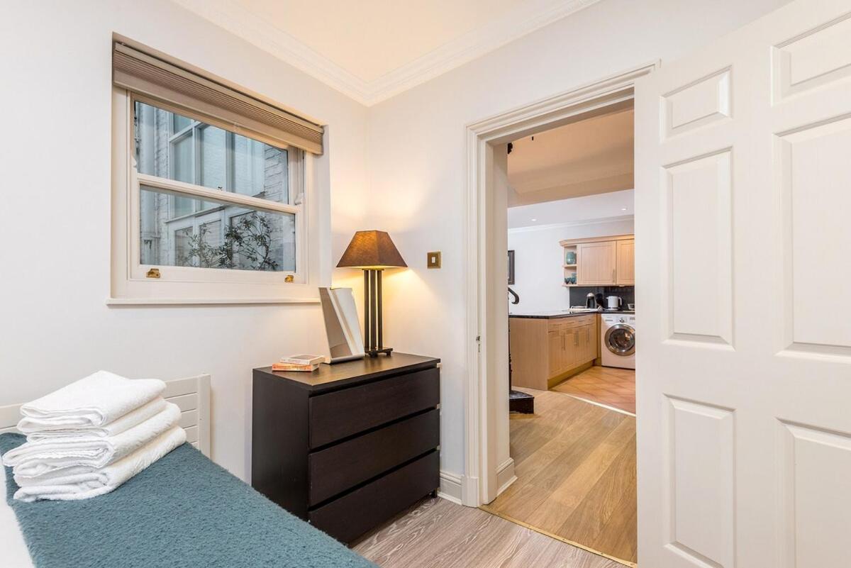 Stylish 2BR Notting Hill Flat Quiet Central - 4