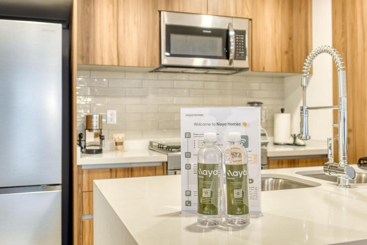 Luxury 2 BR Condo - Rooftop Pool with City View - 5