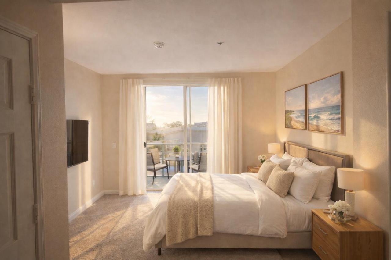 Premium 1 & 2 Bedroom Stay Near Venice Beach with Pool Hot Tub & Cinema - 2