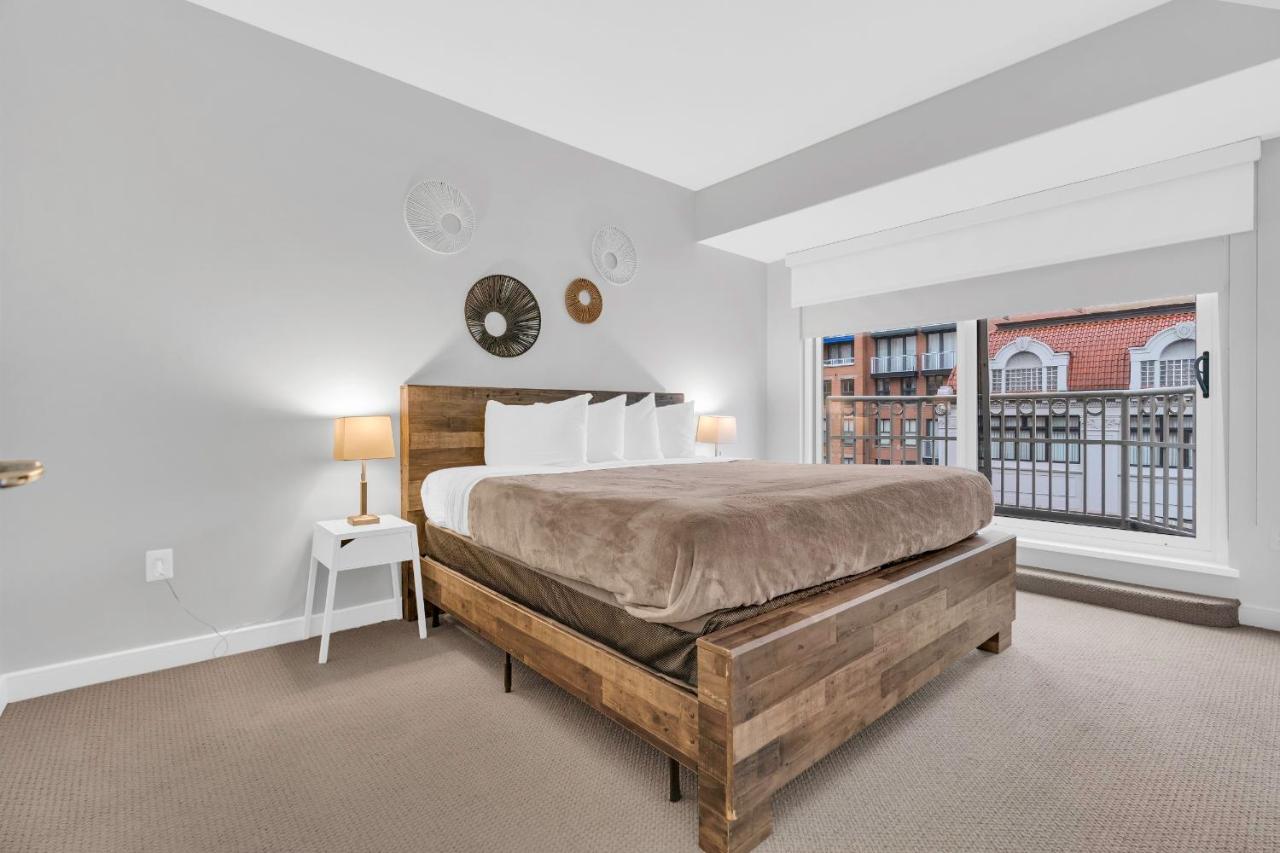 Heaven on Washington Fully Furnished Apartments — photo 17