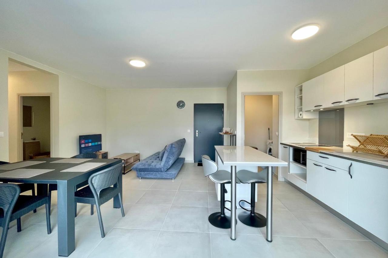 Kavai City - brand new 2 bedr 2bth AC - Wi-Fi - parking