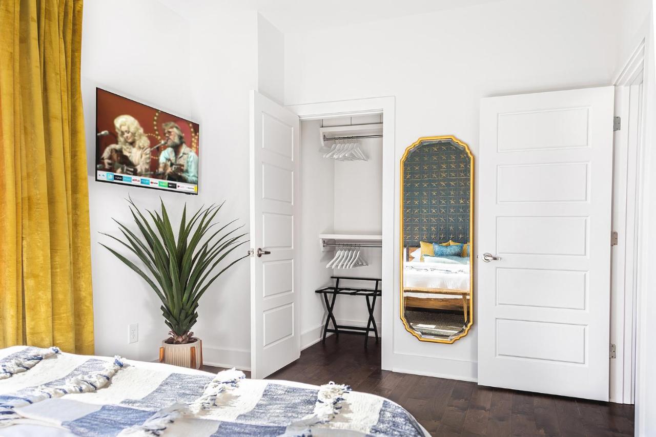 Honky Tonk Vibes in East Nashville - close to Broadway - 2