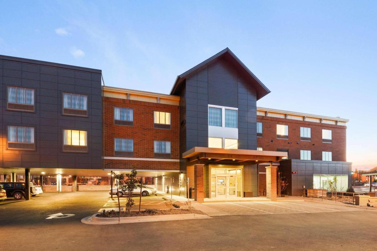 Image: Country Inn & Suites by Radisson, Flagstaff Downtown, AZ