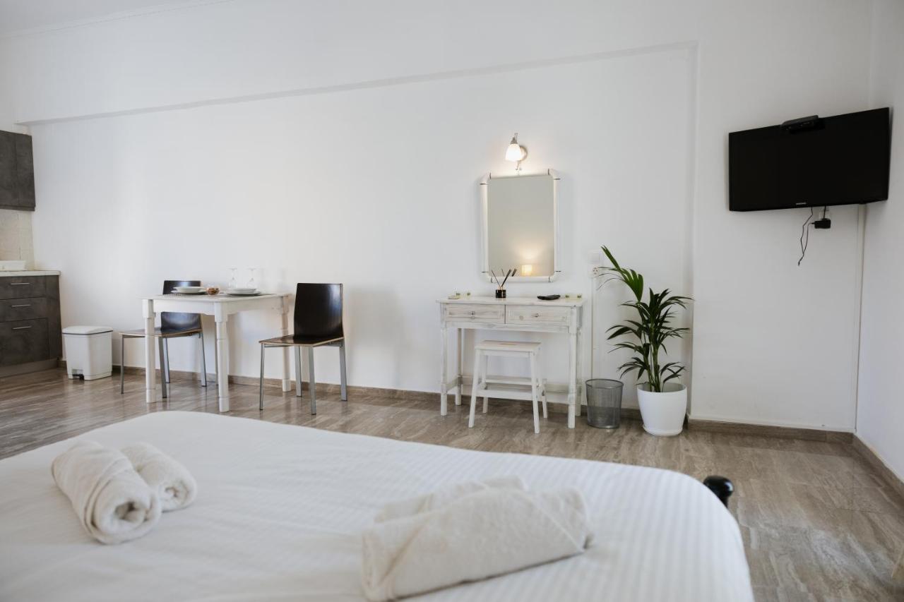 White wave studio 3 - 2