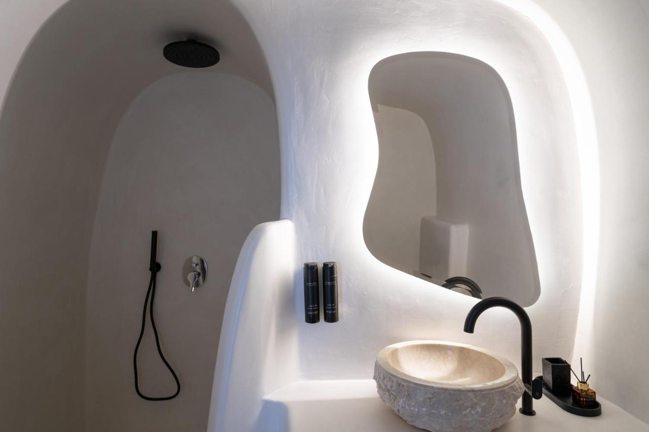 You and Me Suites Oia - 3