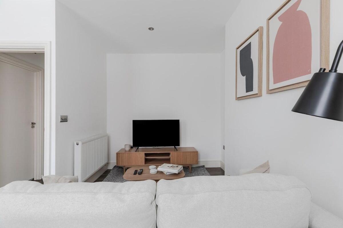 Modern 2-BDR 1BR in Earls Court - 5