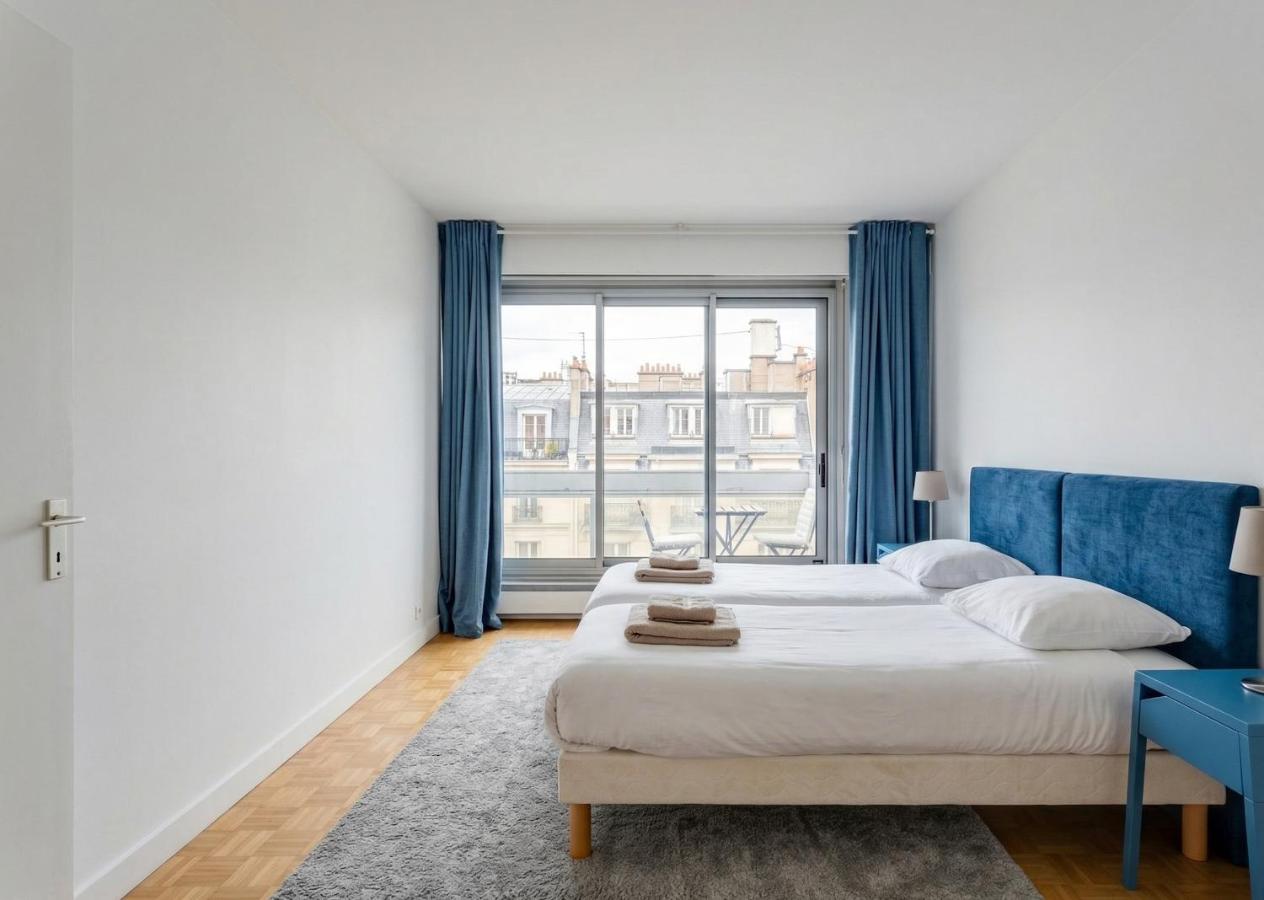 2BR Tour Eiffel View Suffren - 5