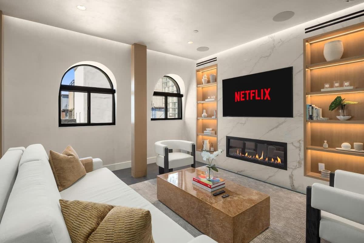 Midtown Penthouse with Empire State Views in NYC