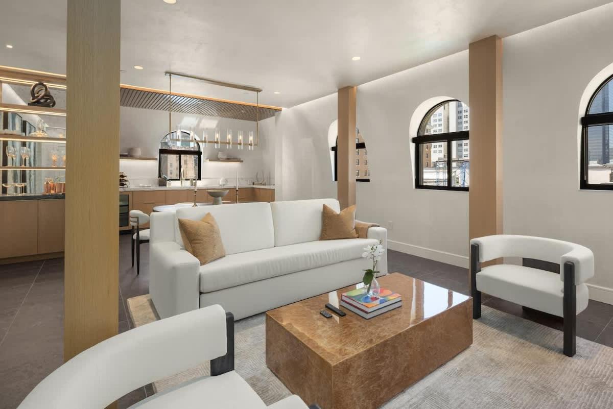 Midtown Penthouse with Empire State Views in NYC - 2