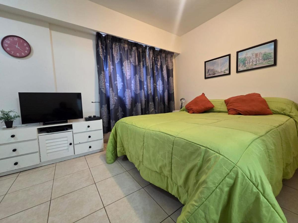 Studio para 2 personas super acogedor AC y WIFI