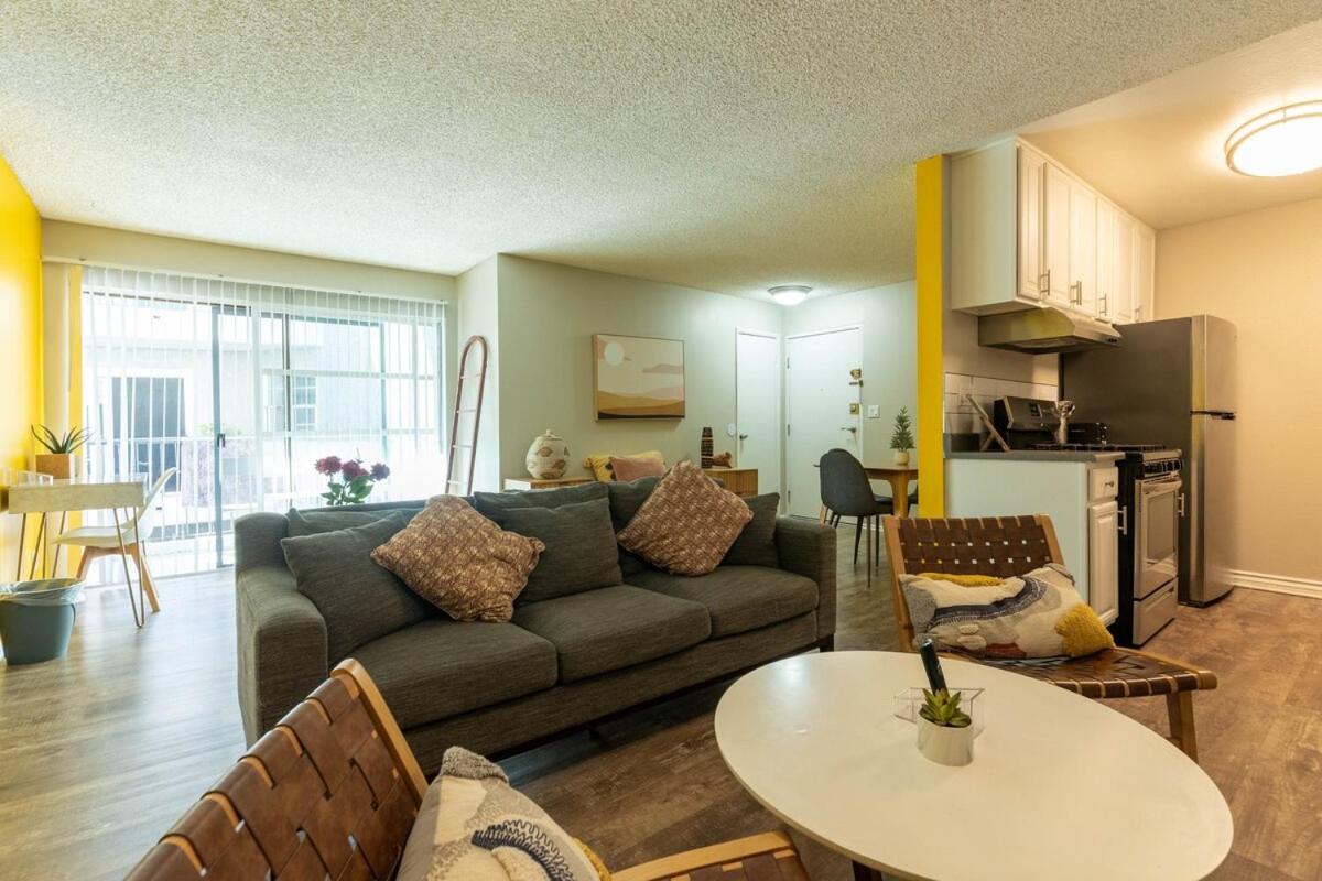 Sleek & Chic Beverly Hills Getaway - Bloom 218 - 4