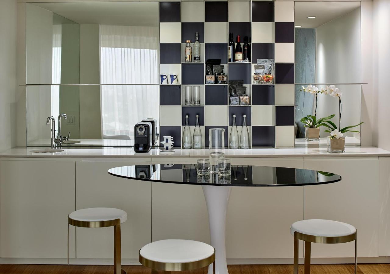 The Valorian Los Angeles, Curio Collection by Hilton - 3