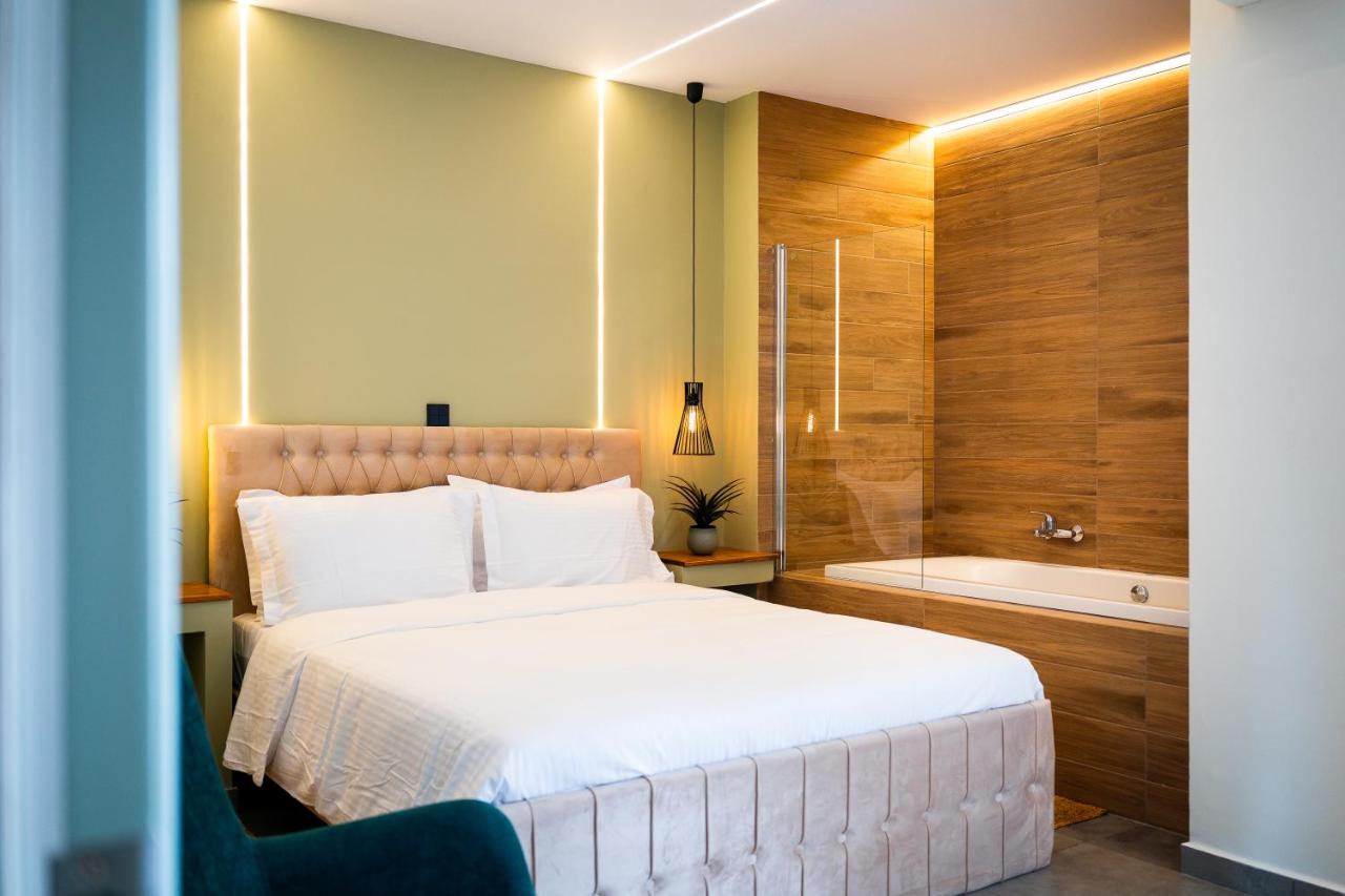 Aether Athens Urban Hotel - 4