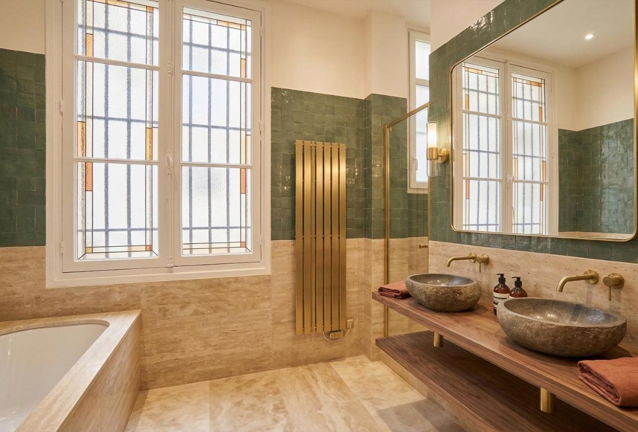 3BR Montaigne Eiffel Tour View - 3