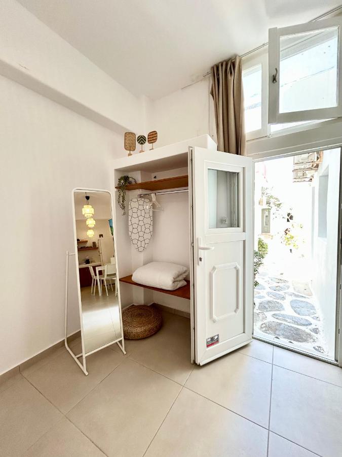 Elenitas Studio, steps to the Windmills, Fabrika & Little Venice - 4