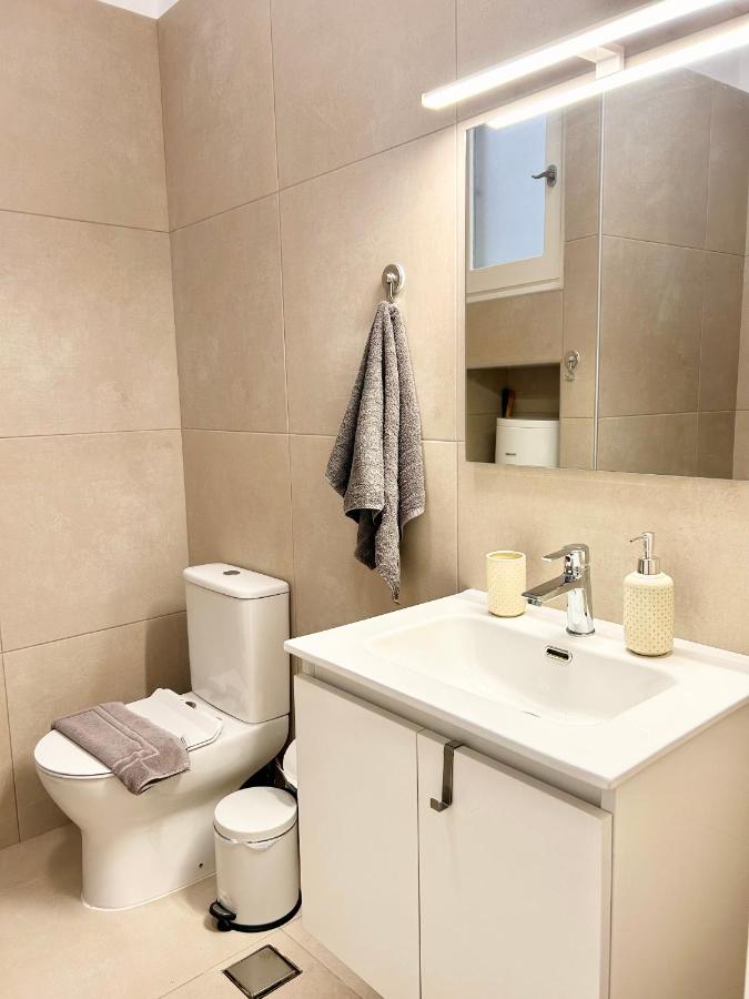 Elenitas Studio, steps to the Windmills, Fabrika & Little Venice - 3