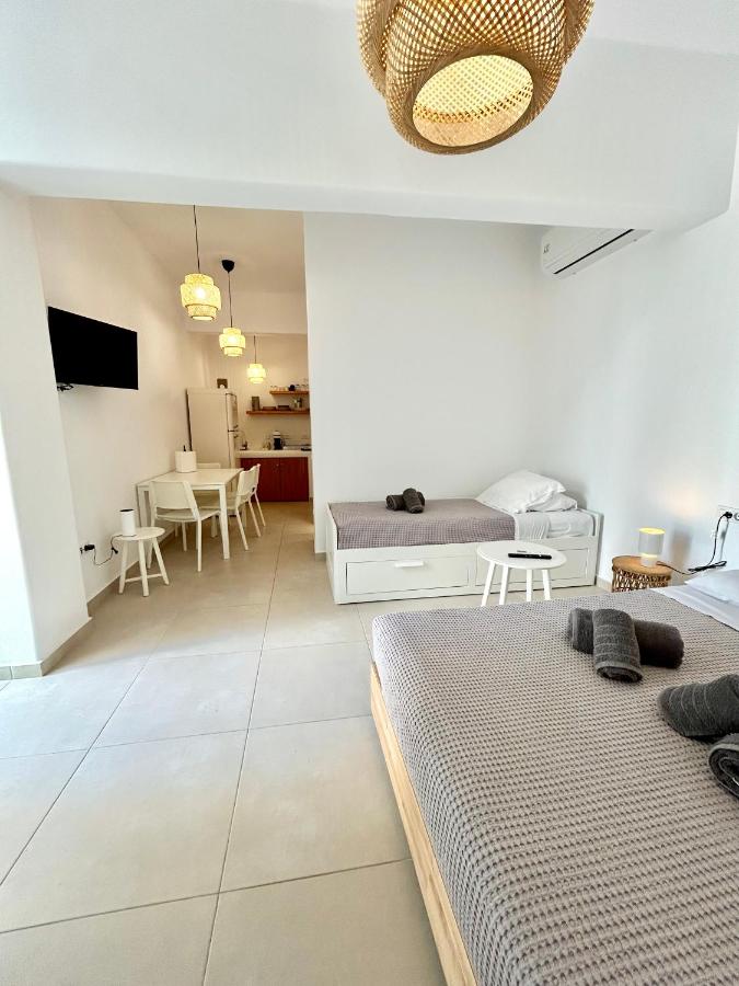 Elenitas Studio, steps to the Windmills, Fabrika & Little Venice - 5