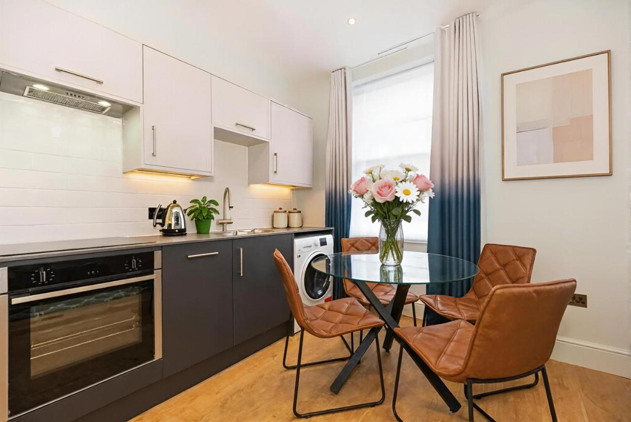 Elegant Flats in Prime Notting Hill Near Hyde Park - 5