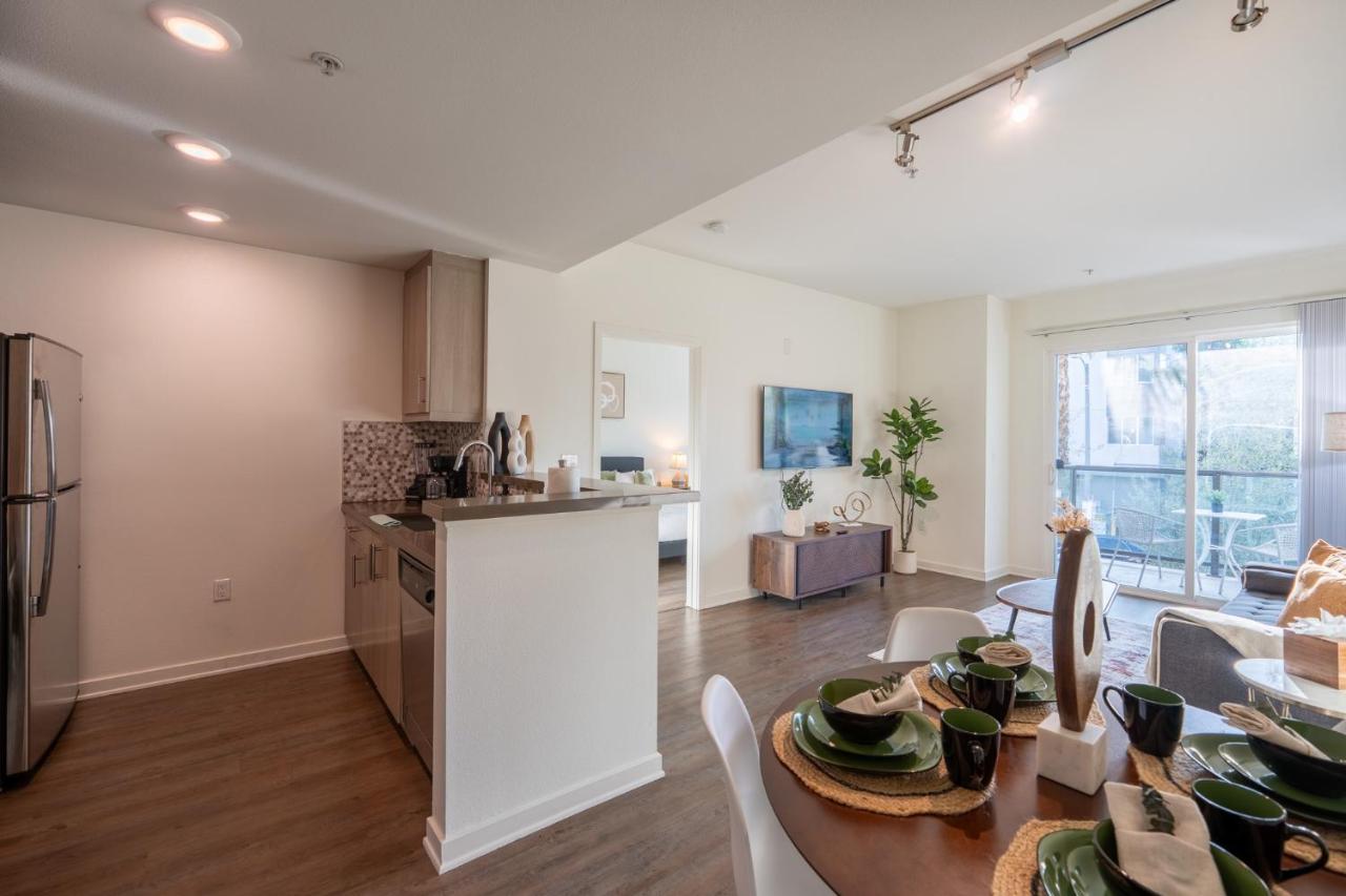 Hollywood Lovely Apartment - 4