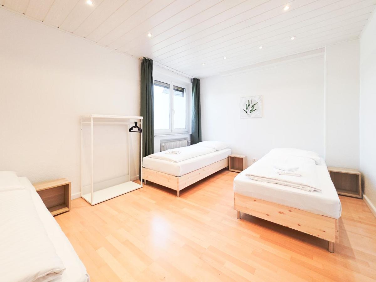 Tolstov Apartments - Airport Apartments