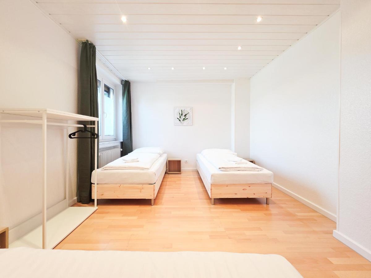 Tolstov Apartments - Airport Apartments