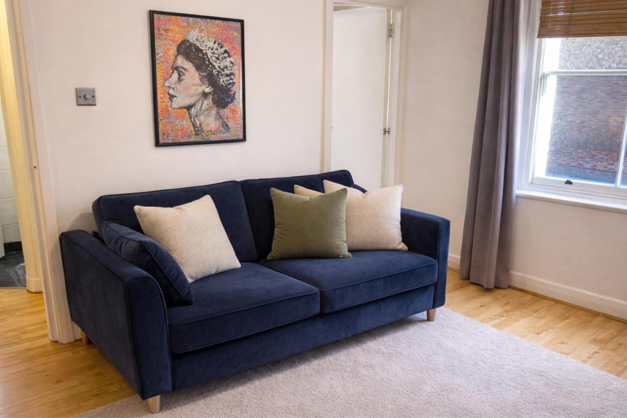 Shoreditch 1-Bedroom Apartment with Washer, Dryer and WiFi near Old Street and Hoxton - 2