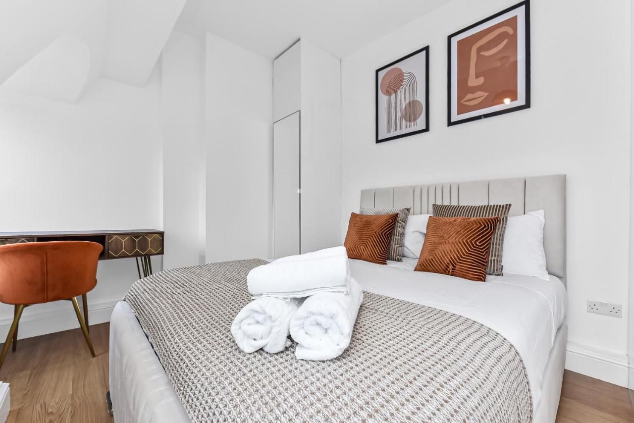 3 Bed 2 Bath in Edgeware Road! - 2