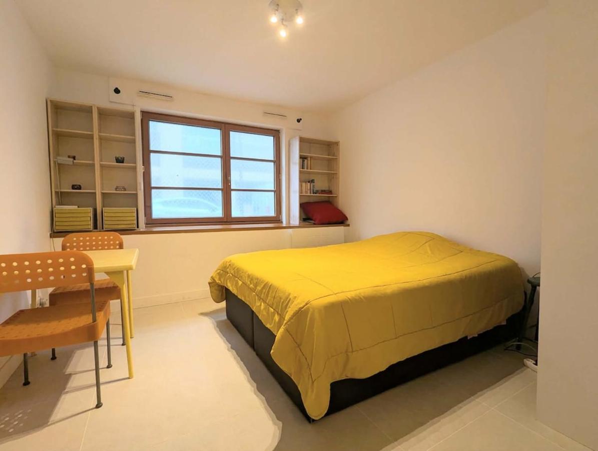 Studio centre de Paris 11