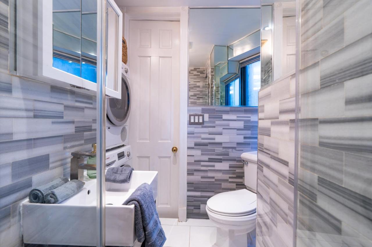 Elegant NYC Suites - 3