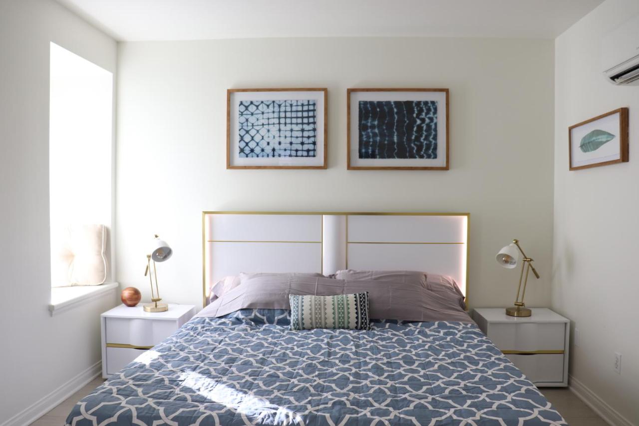 Promenade Studio With Free Parking! - 2