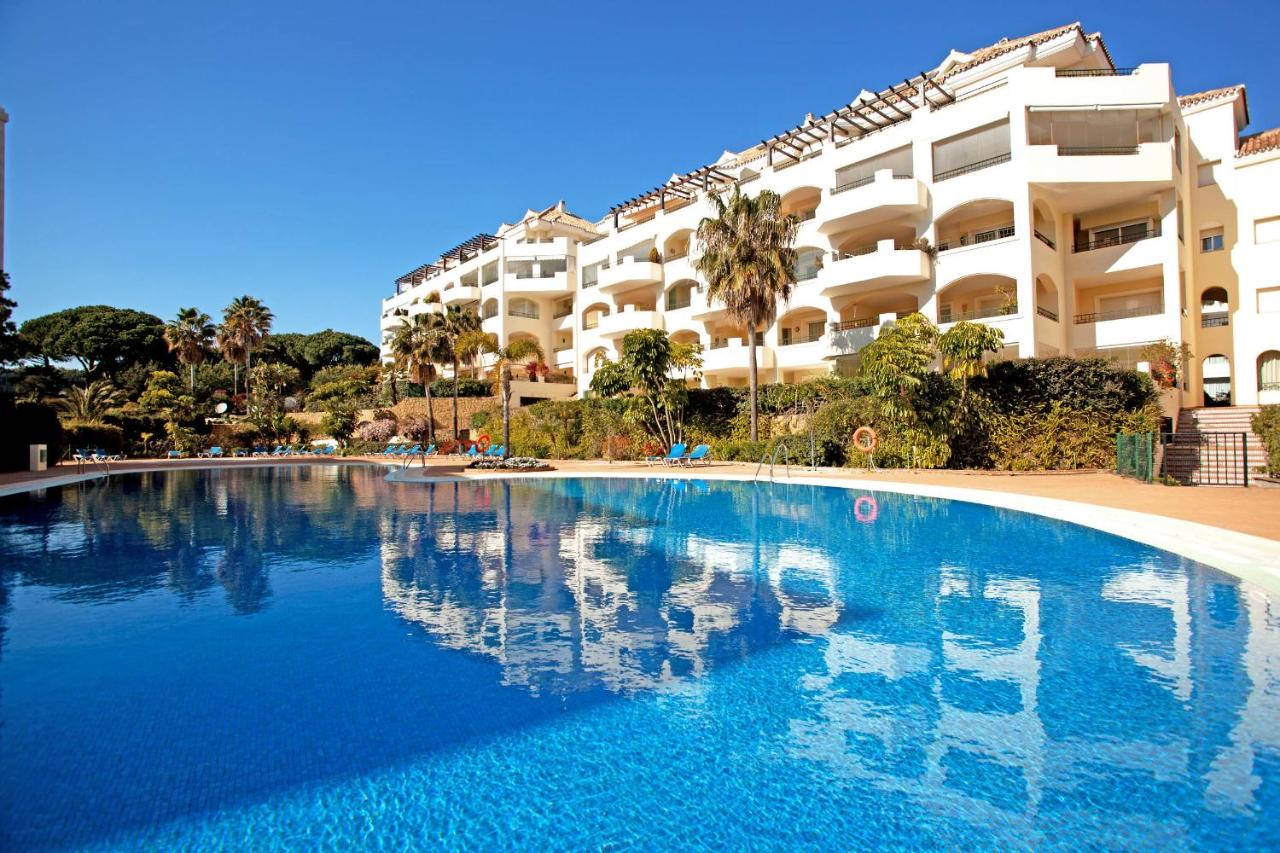 Hacienda Playa Apartment, Marbella, Spain - Booking.com