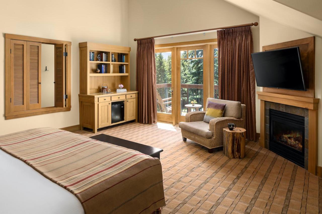 The Lodge — photo 16