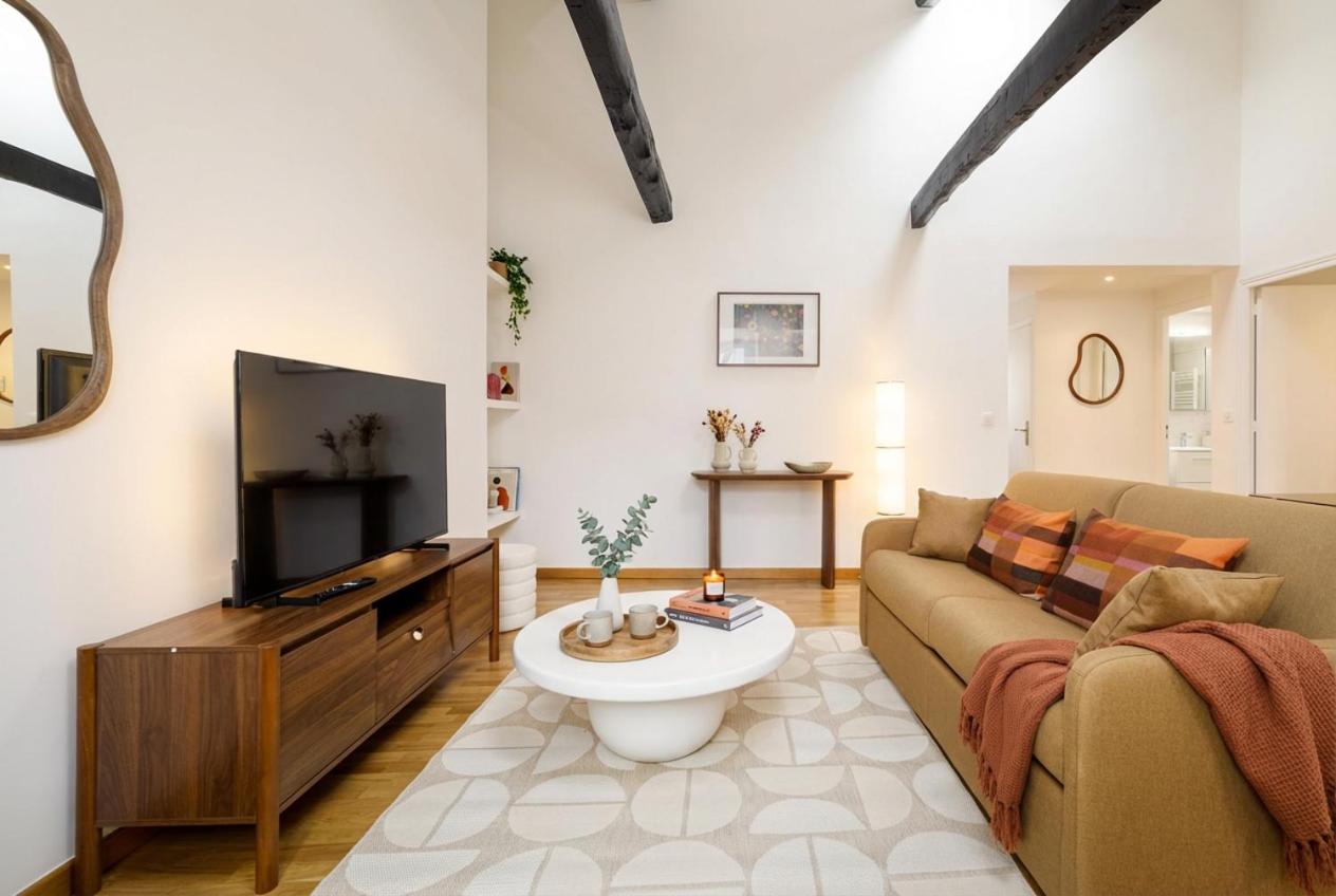 Charming Flat near Madeleine - 2