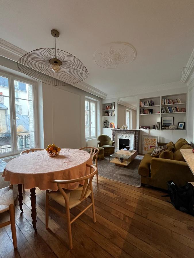 Montmartre Architect-Designed Apartment - 5