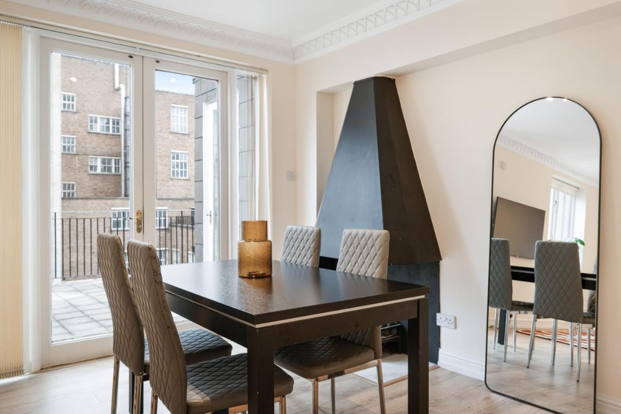 Prime Central London 3-Bed Penthouse with Patio - 4